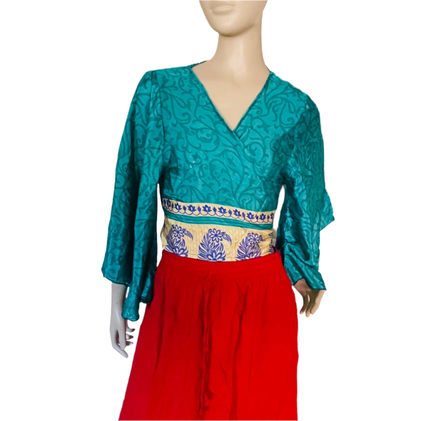 Bell sleeves tops
