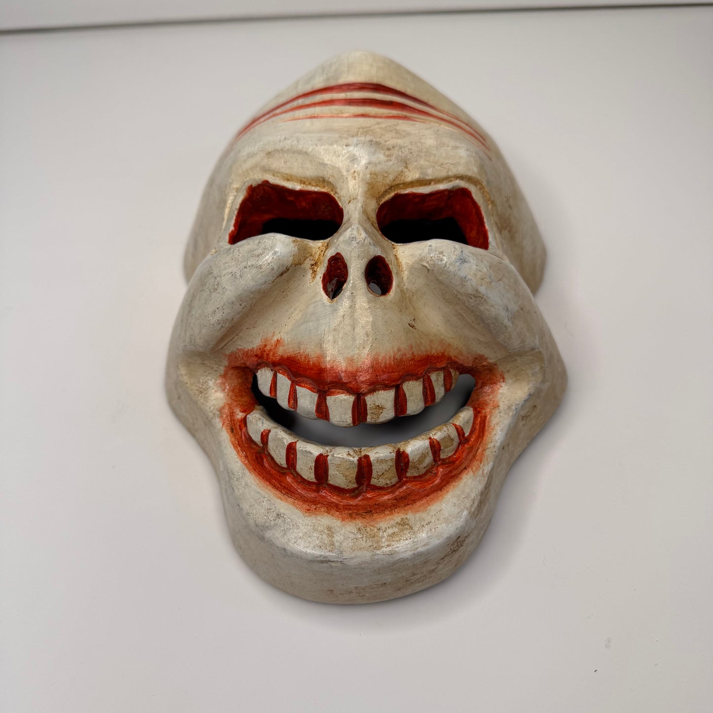 Hand-Carved Wooden Mask with Distinctive Grinning Design – Unique Artisan Craft