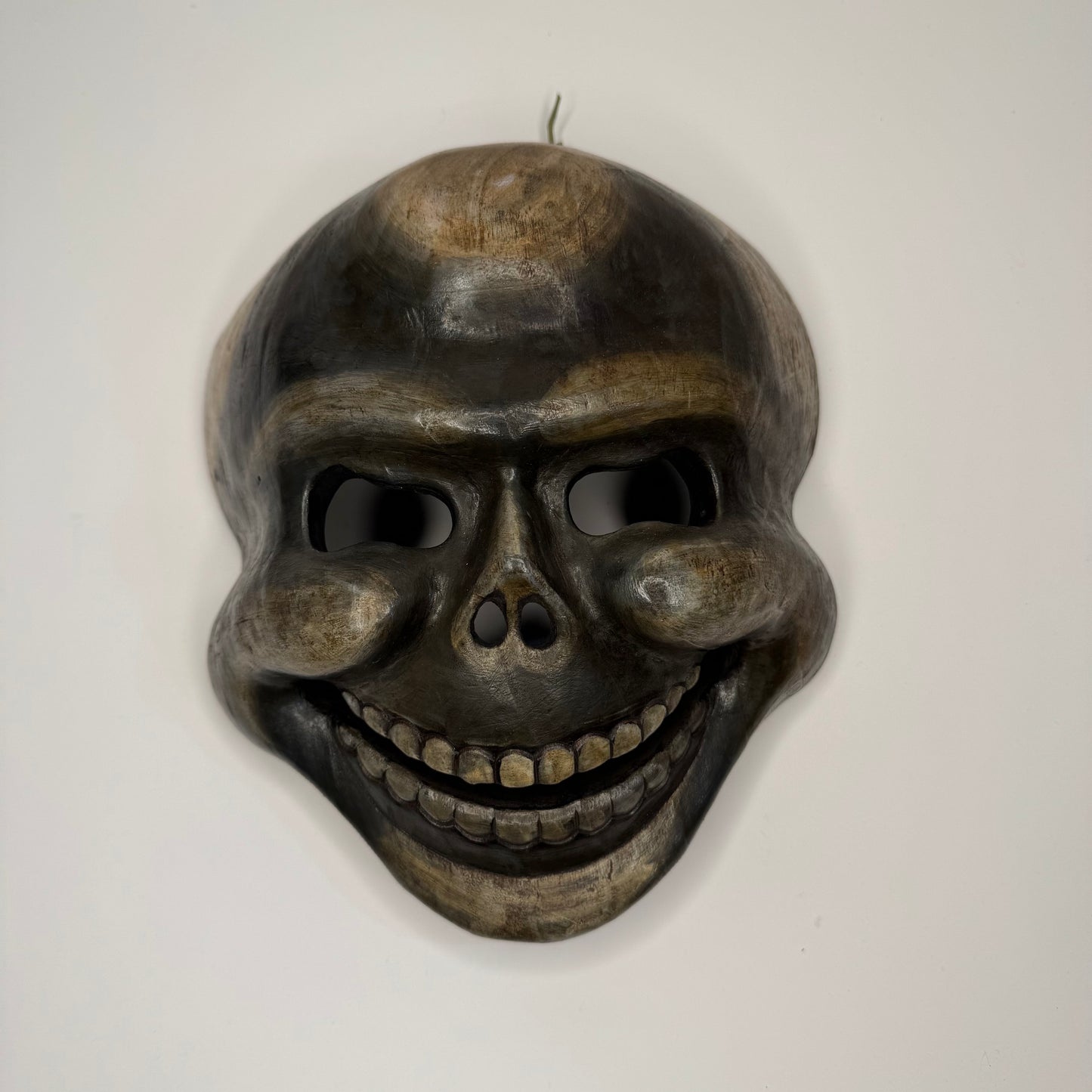 Hand-Carved Wooden Mask with Distinctive Grinning Design – Unique Artisan Craft