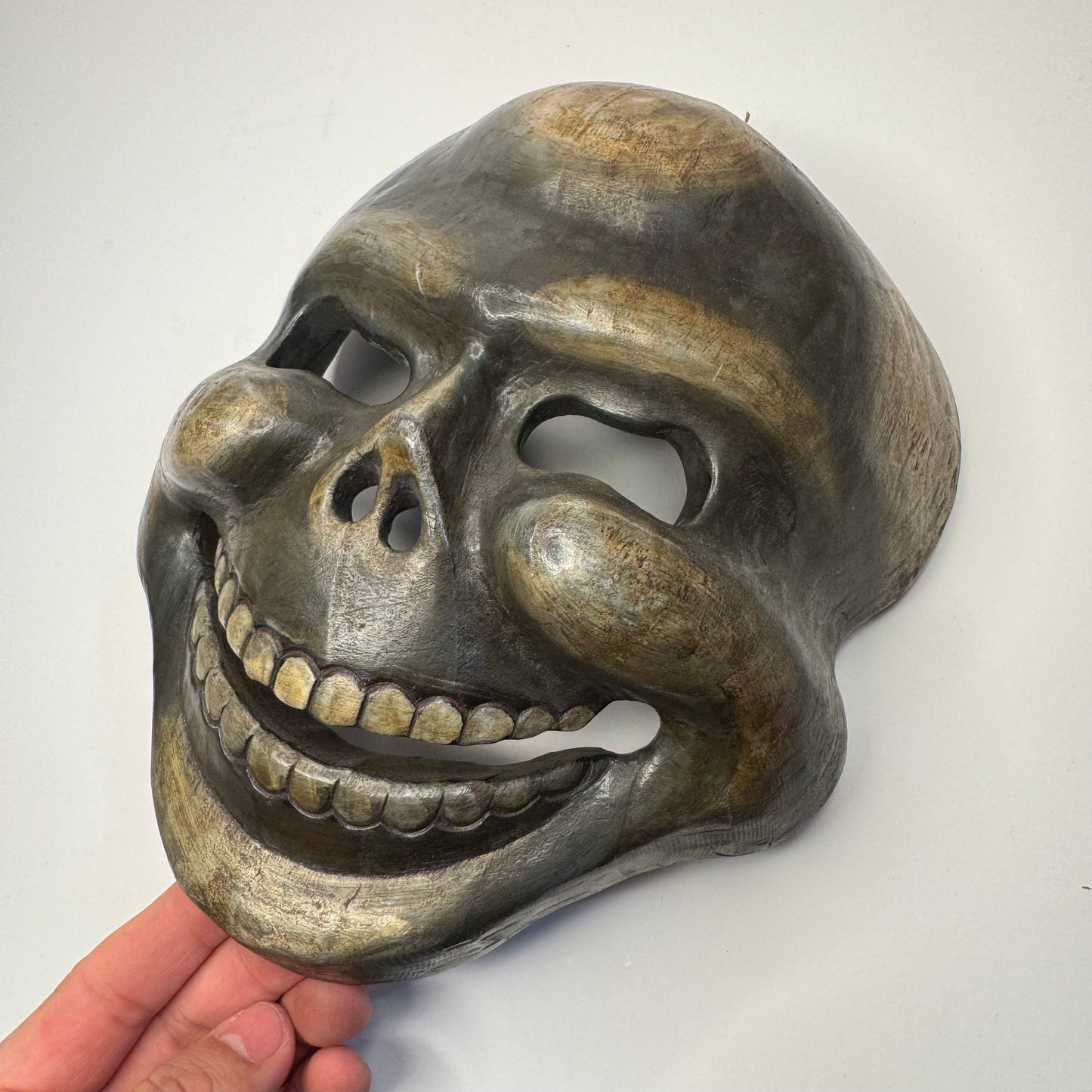 Hand-Carved Wooden Mask with Distinctive Grinning Design – Unique Artisan Craft