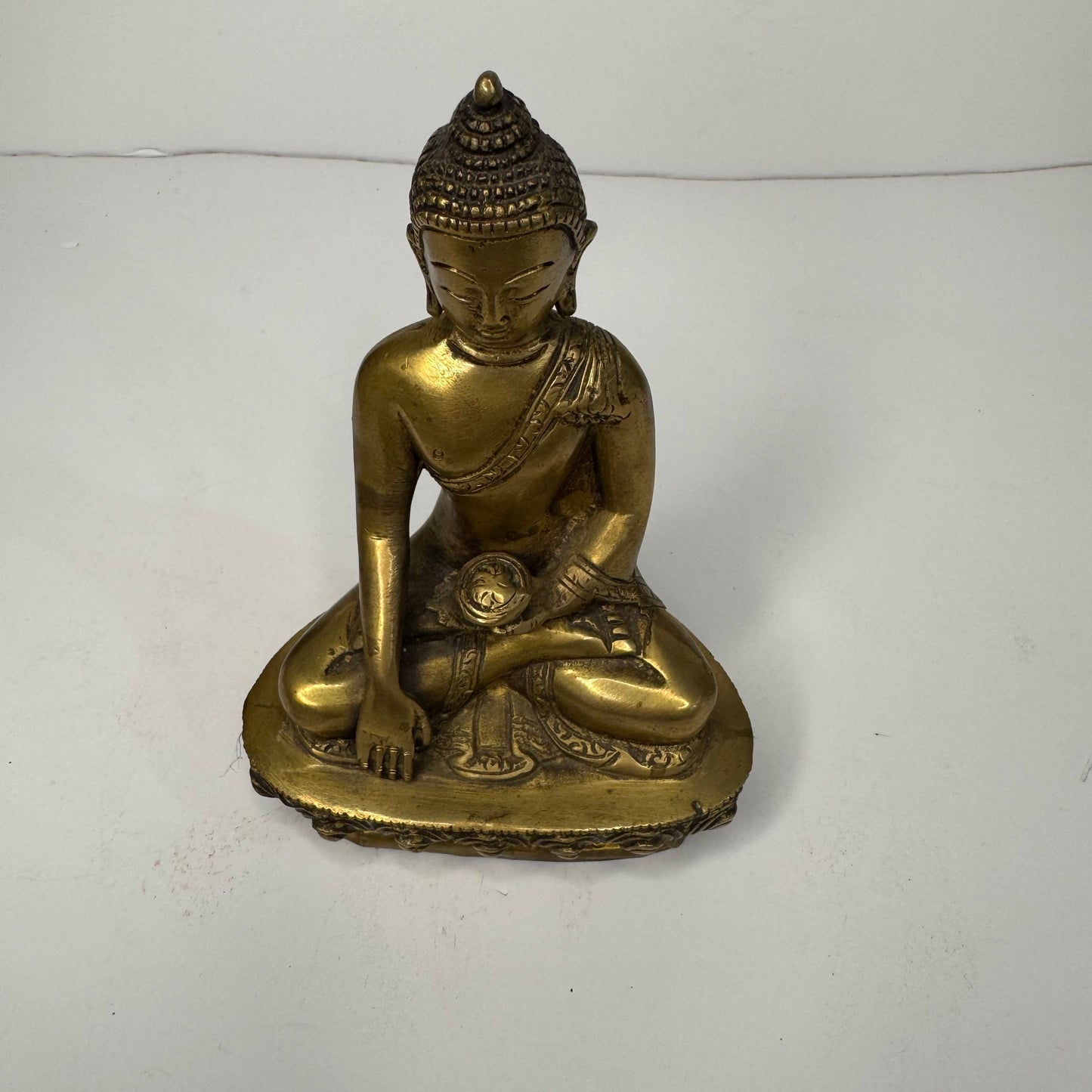 Antique Brass Buddha Statue – Meditative Pose