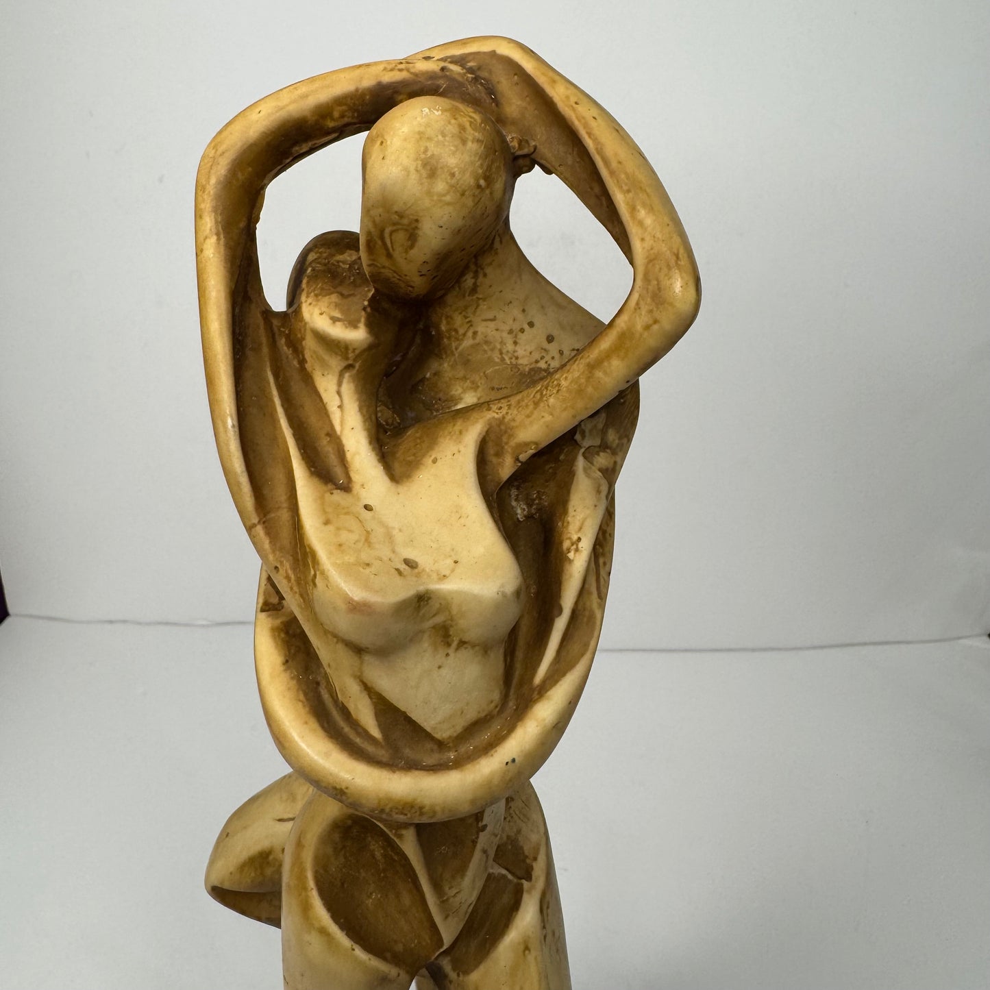 Abstract Ceramic Couple Figurines – Modern Artistic Sculptures